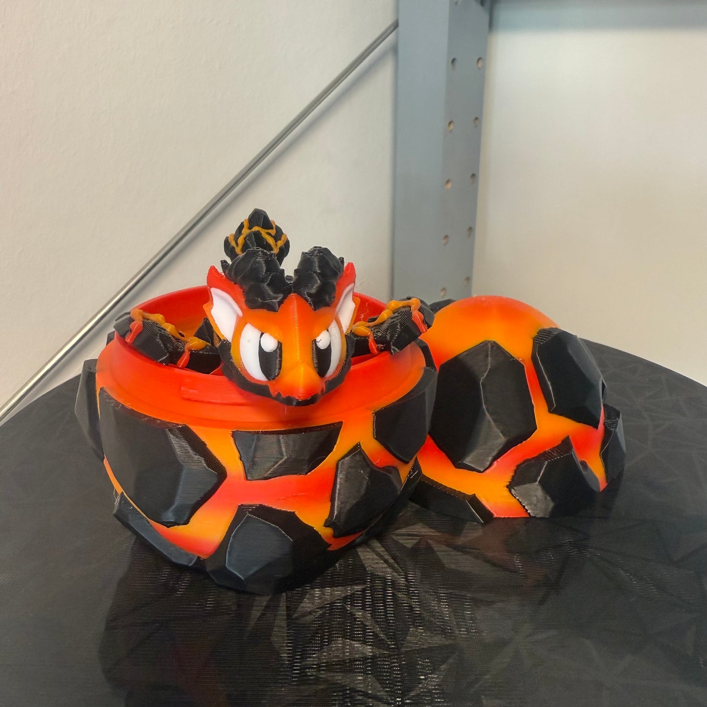 Lava-Drache mit Vulkan-Ei – 3D-gedrucktes Fantasy-Set