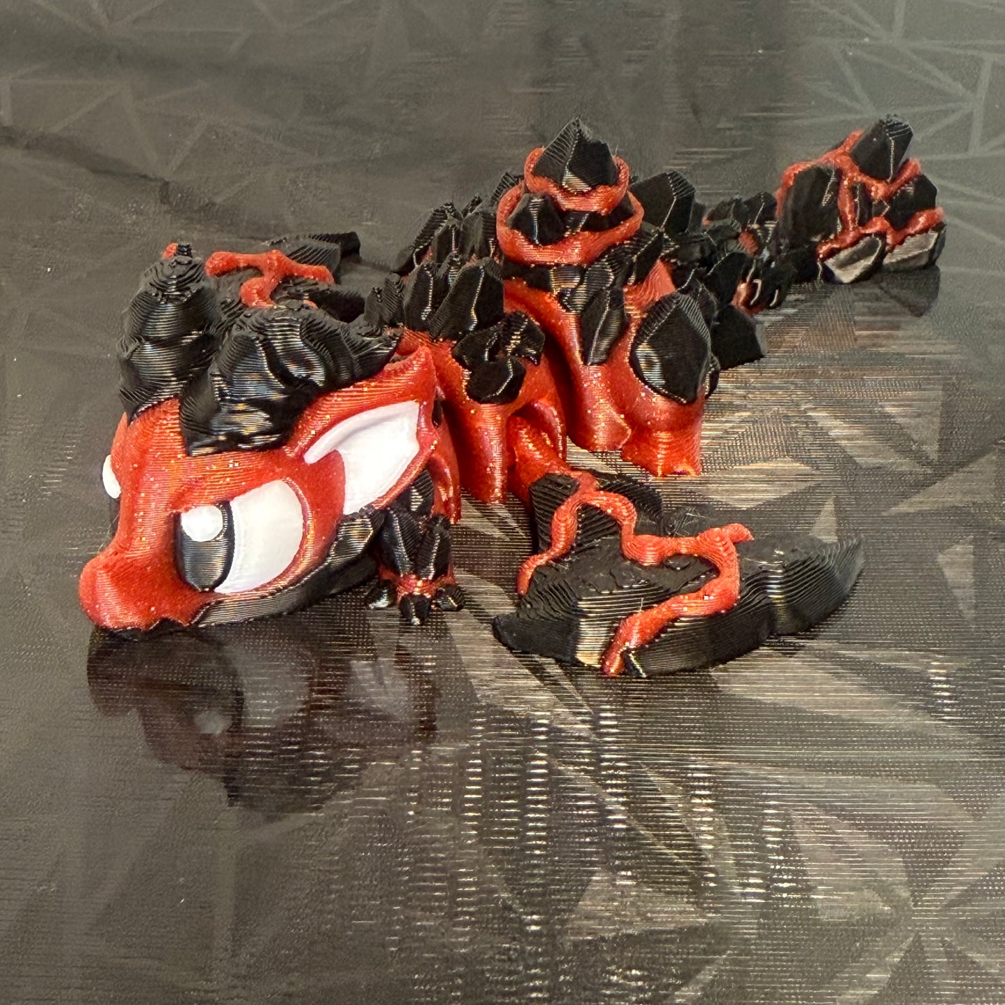 Glitzer-Roter Drache allein