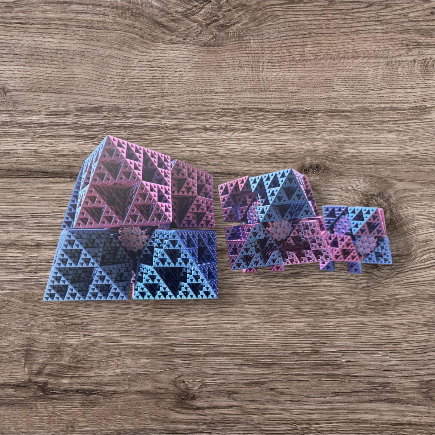 Fraktal Fidget Toy - Bewegliche Sierpinski-Würfel