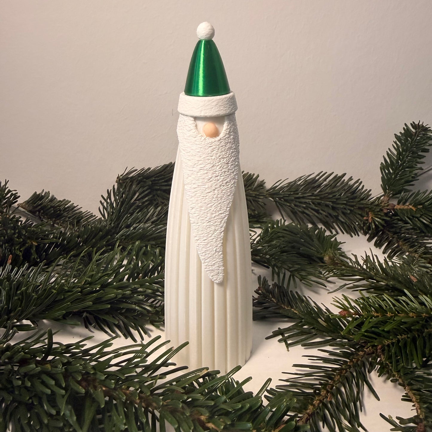 Skandinavischer Weihnachtsmann – 3D-gedruckte Dekofigur mit langer Bartstruktur | Moderne Weihnachtsdeko aus PLA | LED-Teelicht-kompatibel (nicht inklusive)