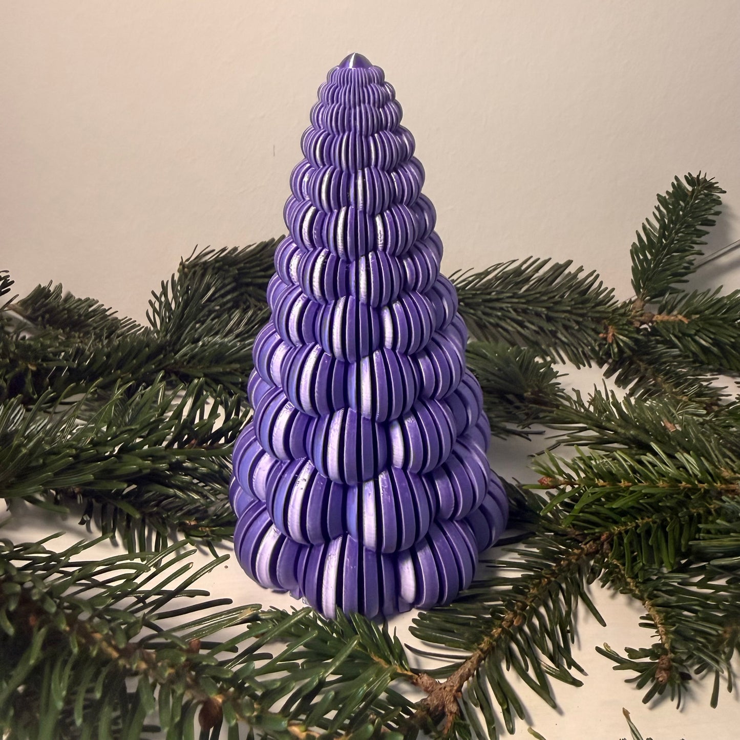 3D-gedruckter Weihnachtsbaum mit LED-Teelicht – Moderne Deko in vielen Farben | Nachhaltige Winterdekoration aus PLA