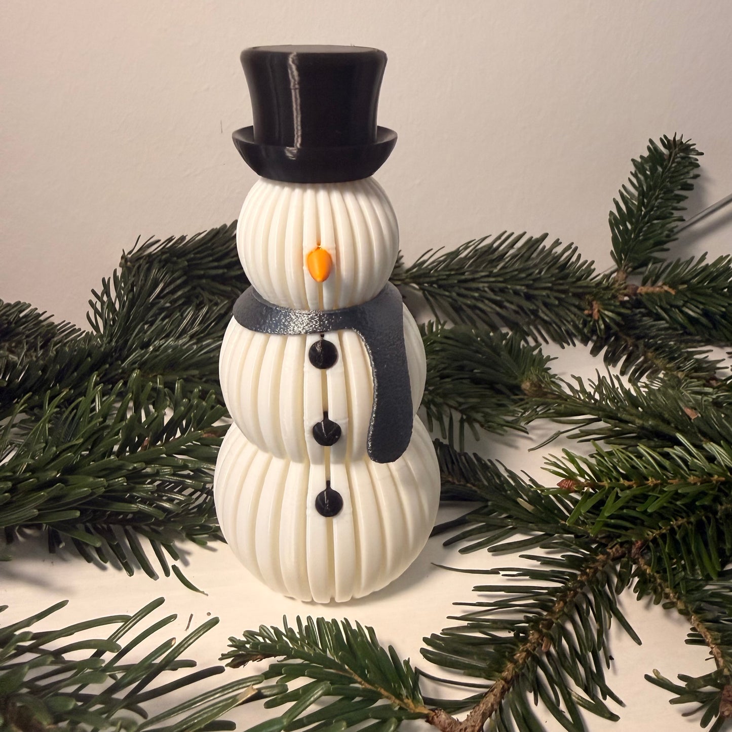 3D gedruckter Schneemann mit Schal – Weihnachtsdeko mit LED-Teelicht-Effekt (Teelicht nicht inklusive)