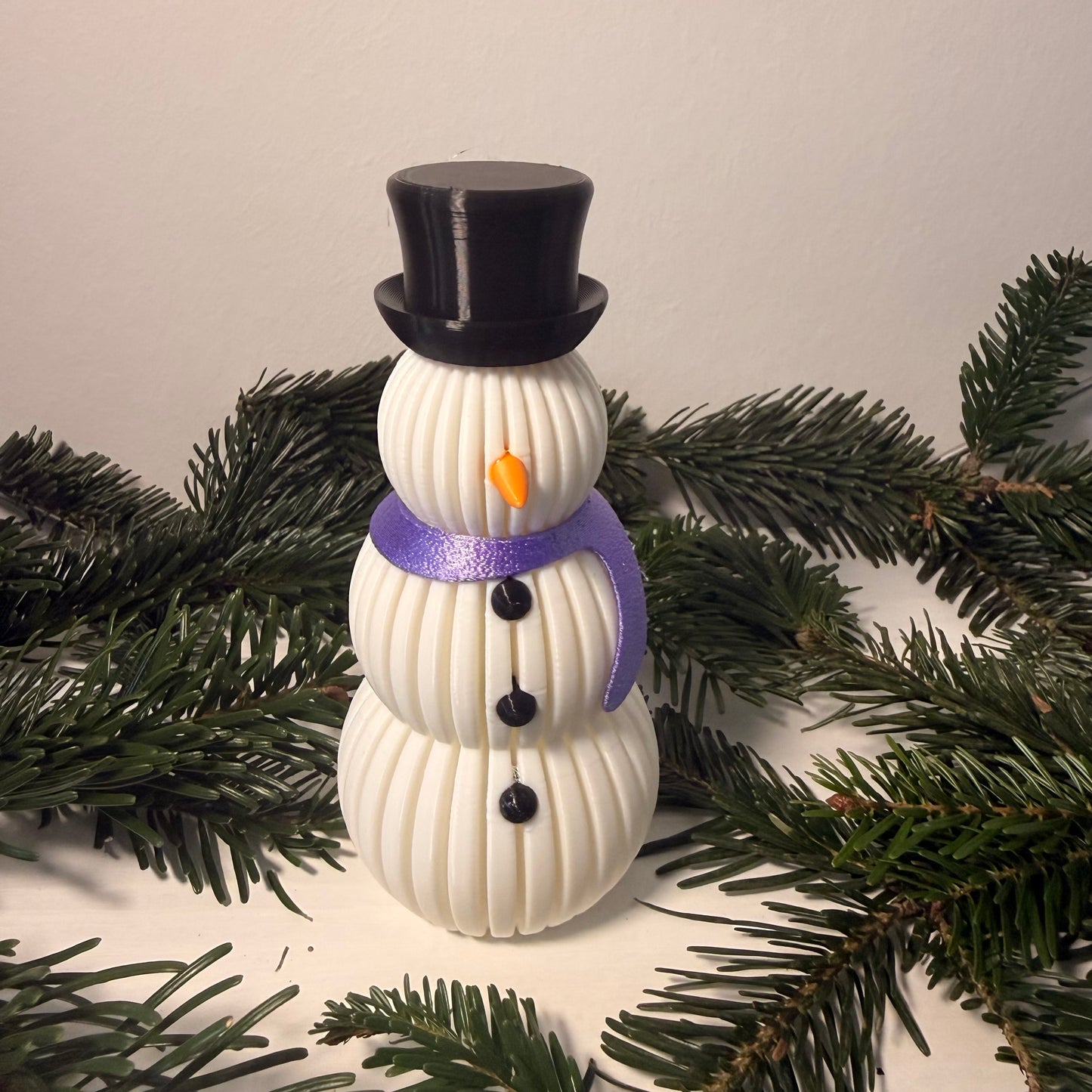 3D gedruckter Schneemann mit Schal – Weihnachtsdeko mit LED-Teelicht-Effekt (Teelicht nicht inklusive)