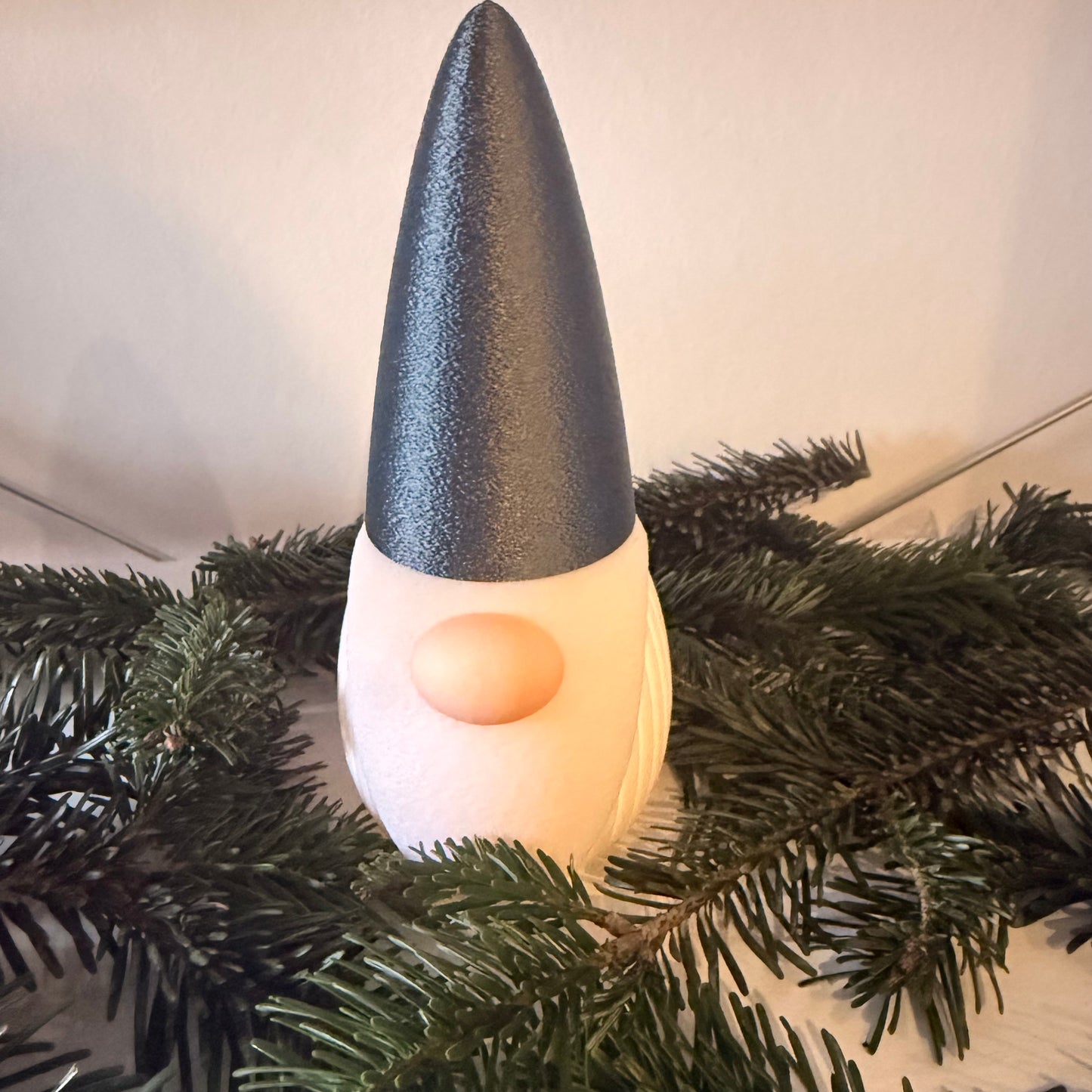 3D-gedruckter Weihnachtsgnom mit LED-Option – Dekoration für Weihnachten & Winter