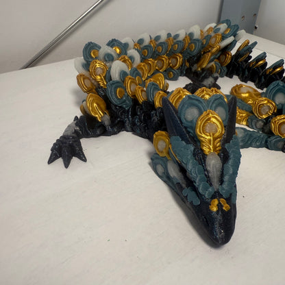 Pfauendrache Glow – Mystische 3D-Figur mit Leuchteffekt