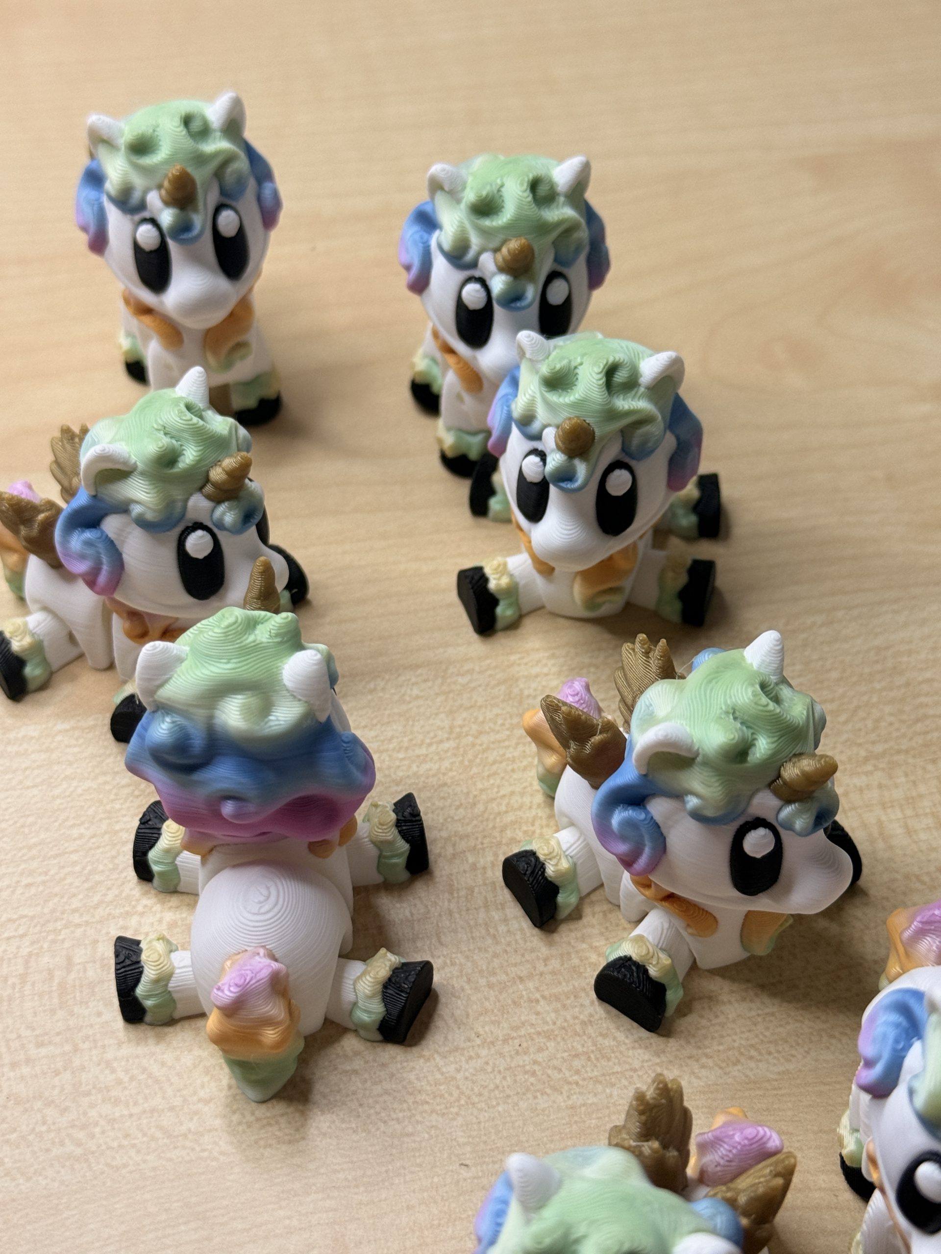 Mini Einhorn Figur – 3D-gedruckte Fantasy-Figur – Ansicht 3