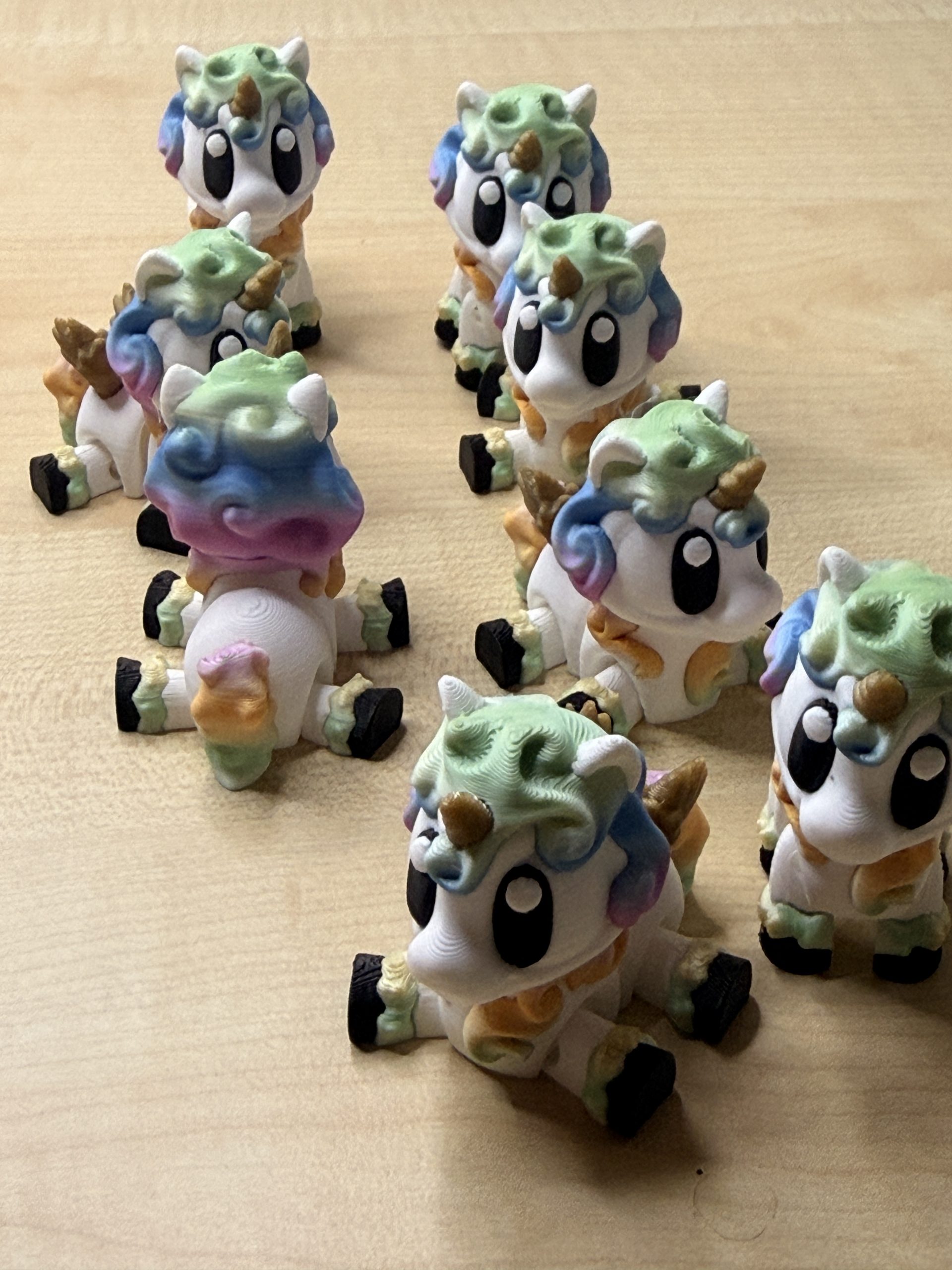 Mini Einhorn Figur – 3D-gedruckte Fantasy-Figur – Ansicht 4