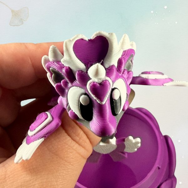 Herzdrache Lila mit Ei – Fantasy-Drachenfigur, Ansicht 8