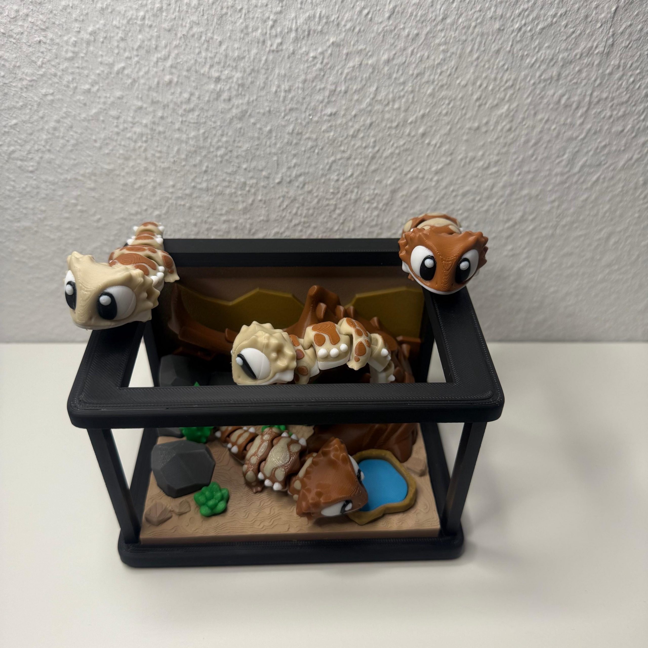 Gecko mit Terrarium-Set – 3D-gedruckte Tierfigur – Ansicht 5